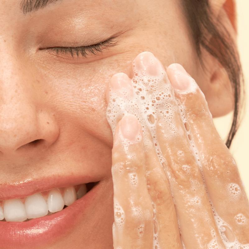 Gentle Hydrating Cleanser - Dr Loretta - Beauties Lab