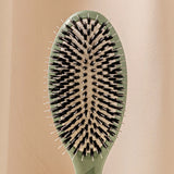 N.02 The Essential Detangling & Care Brush