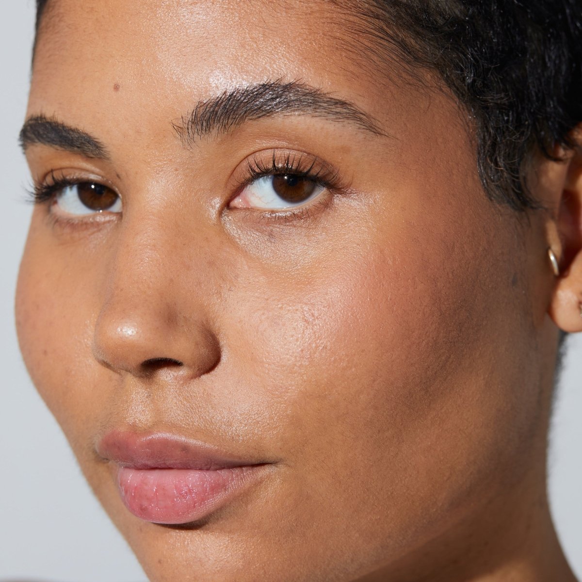 Brow Tweezing - Beauties Lab - Beauties Lab