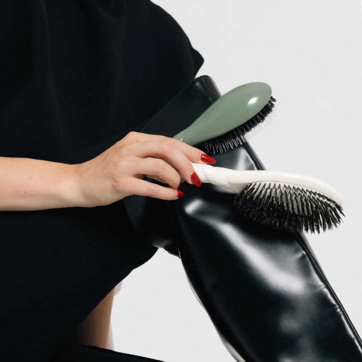 N.02 The Essential Detangling & Care Brush - La Bonne Brosse - Beauties Lab