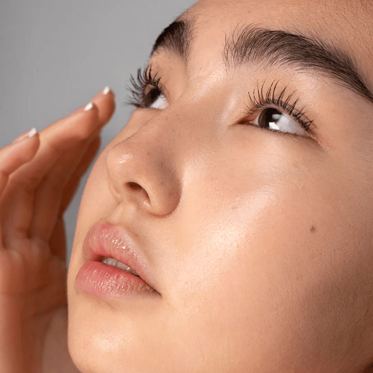 Straight Up Volumizing Peptide Mascara - RMS Beauty - Beauties Lab